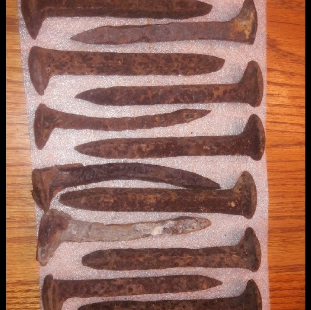 Antique Train Railroad Ties - Picture 4 of 4